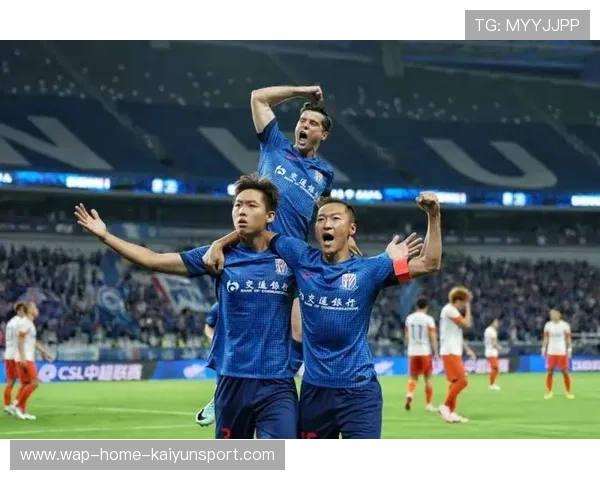 蓝色梦魇:申花防线崩塌,1-3惜败柔佛,谁能拯救王冠上的明珠? 蓝色梦魇:申花防线崩塌,1-3惜败柔佛,谁能拯救王冠上的明珠?