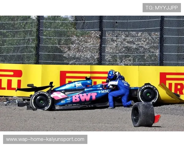 赛车轮胎脱落但依然掌控赛道的奇迹:勇者的极速逆袭 赛车轮胎脱落但依然掌控赛道的奇迹:勇者的极速逆袭