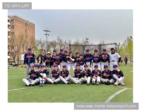 MLB关键时刻代打安打送回追平分,紧张悬疑瞬间引爆赛场! MLB关键时刻代打安打送回追平分,紧张悬疑瞬间引爆赛场!