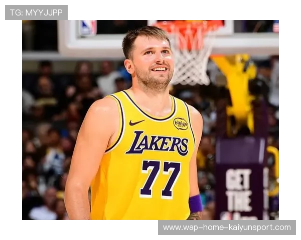 东契奇助攻外线队友三分命中,独行侠扩大优势