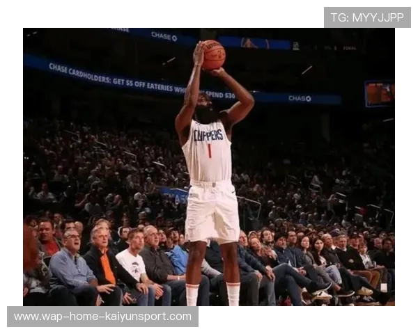 76人外线回暖连中三分，分差瞬间抹平，76人队