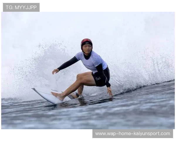 冲浪比赛浪太高选手吓到尖叫又赢了