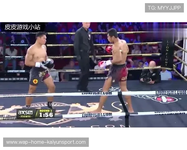 拳击对决出现惊险“假倒地骗术”