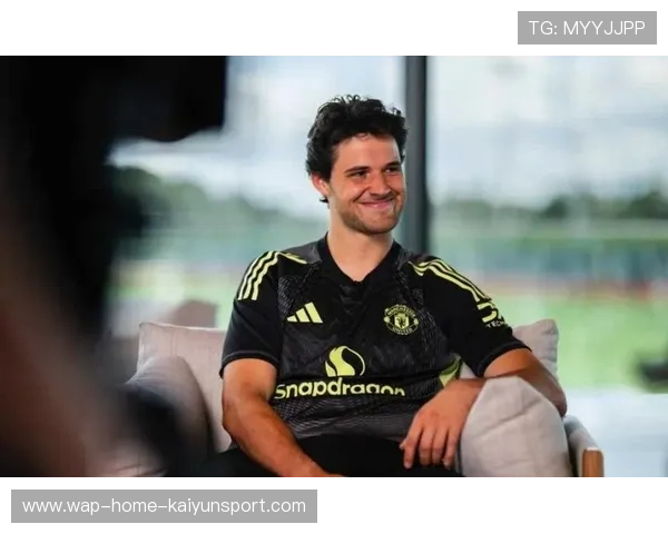 曼联签下19岁守门员，夏窗可能清洗奥纳纳